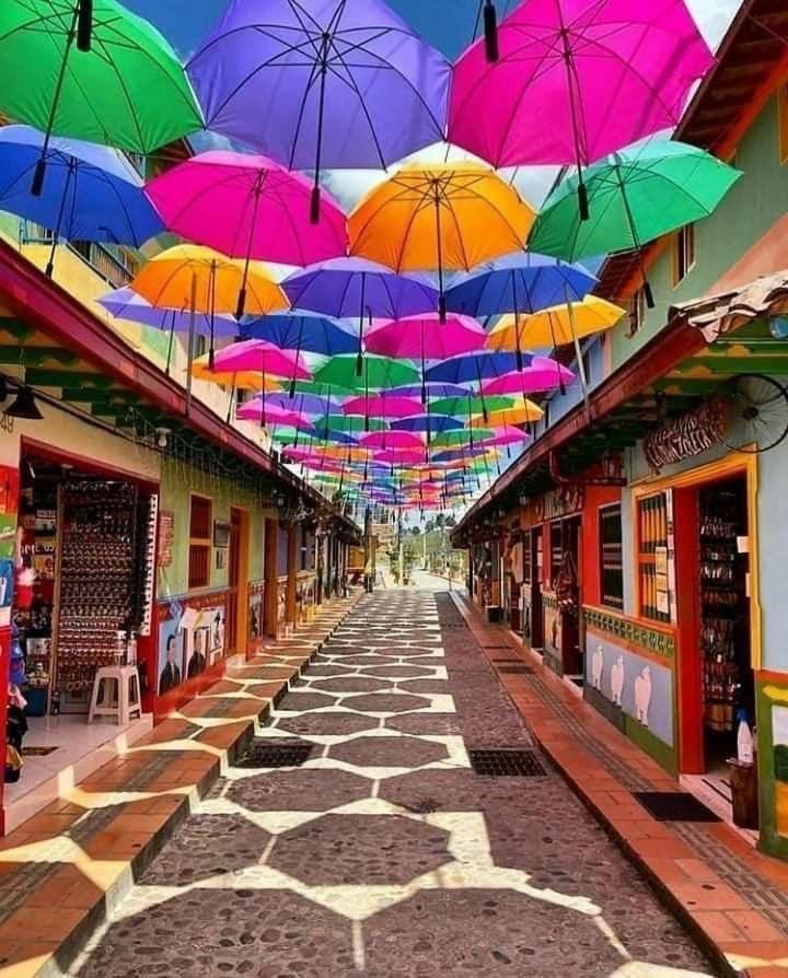 Apartamento Plazoleta De Colores Apartment Guatape Luaran gambar